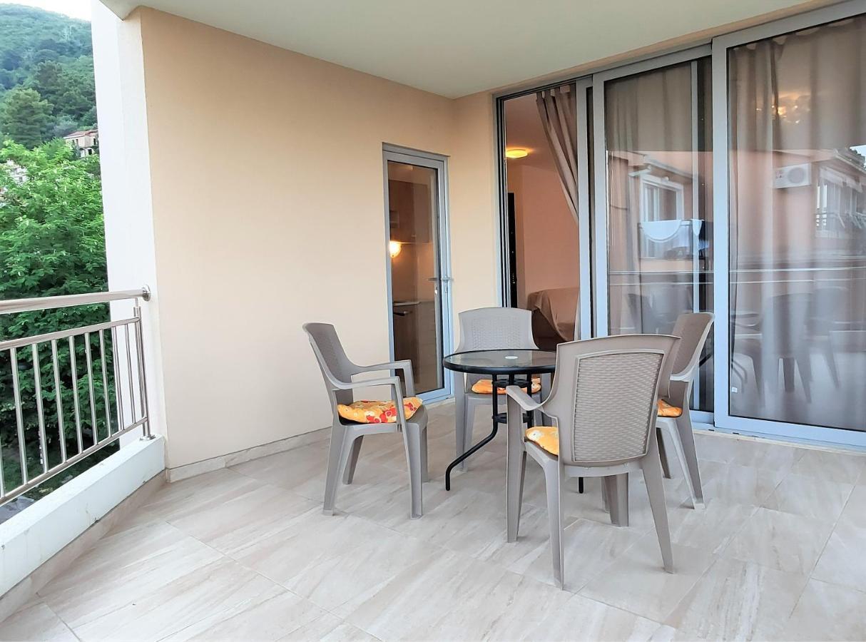 Pavlina Apartments בודווה מראה חיצוני תמונה